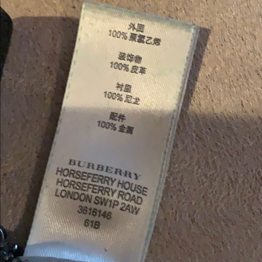 Authentic Burberry Nova Check bag - Picture 5 of 8